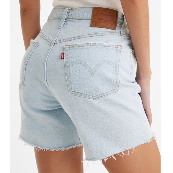 Levi's Women's 501 Light Wash Jean Shorts - Picture 1 of 4